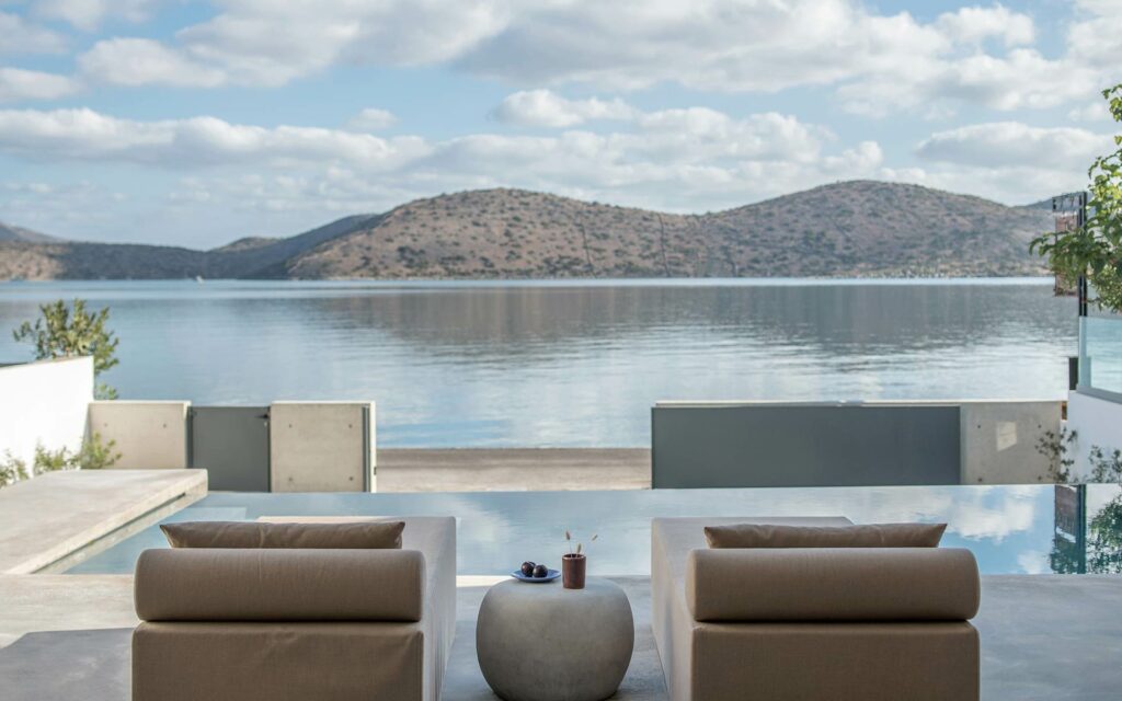 Luxury Villa Rever