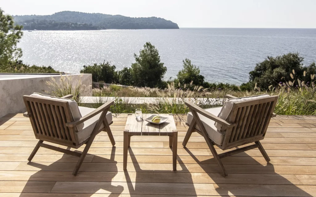 Luxury Villa Front De Mer in Skiathos