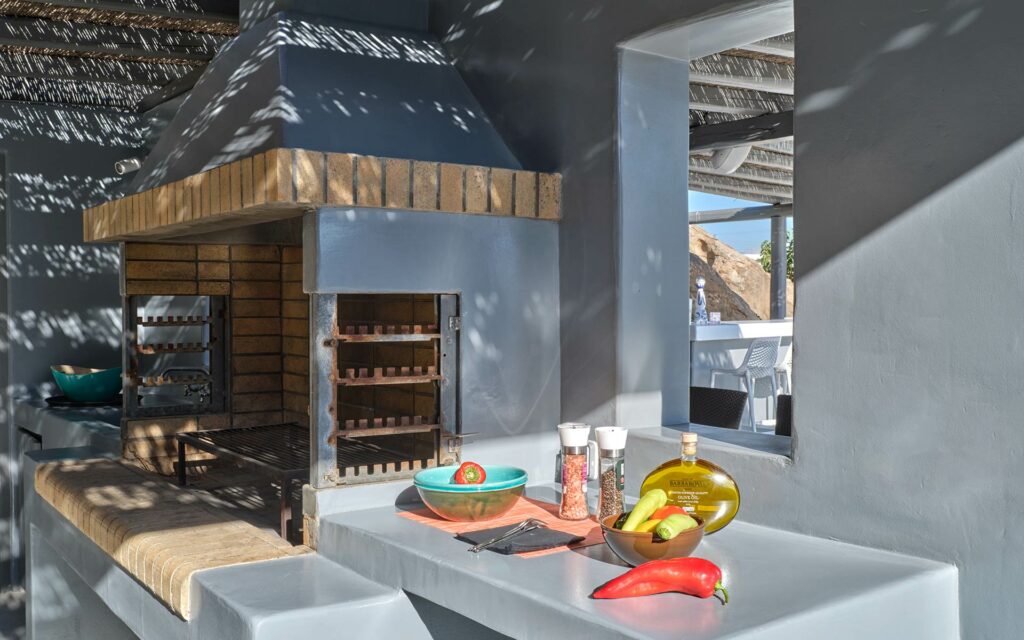 Luxury Villa Rochers in Paros