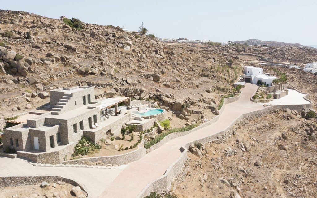 villa_white-stone