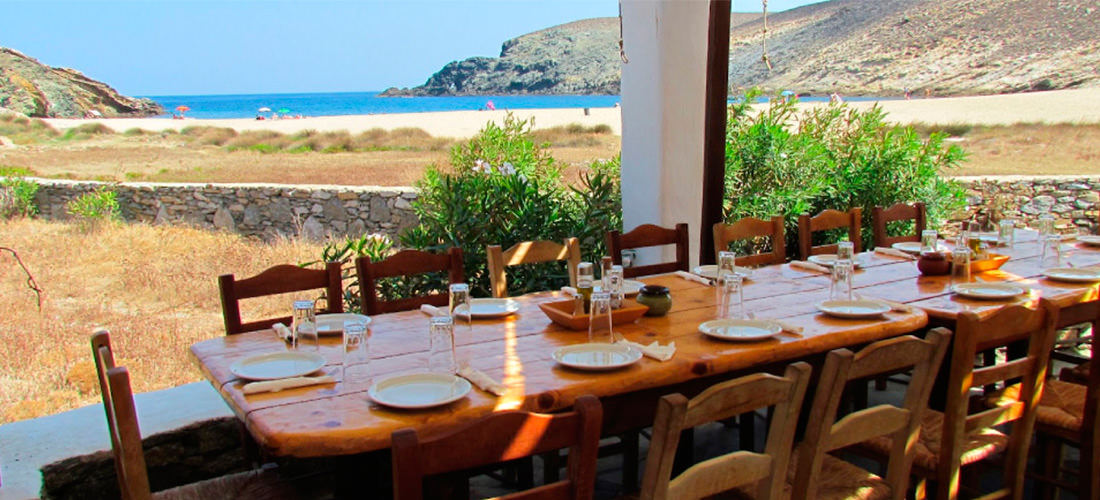 FOKOS TAVERN | PLEASURE HIDDEN IN SIMPLICITY