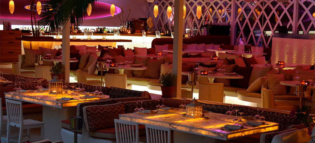 UNO CON CARNE | UNIQUE AMBIENCE AND FASHIONABLE DINERS