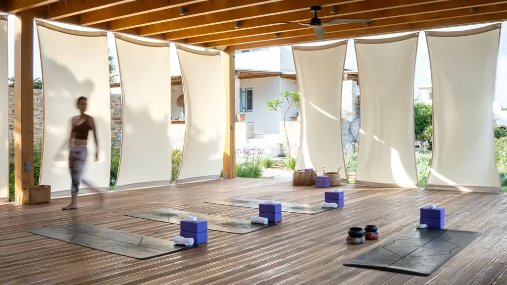 Yoga Paros